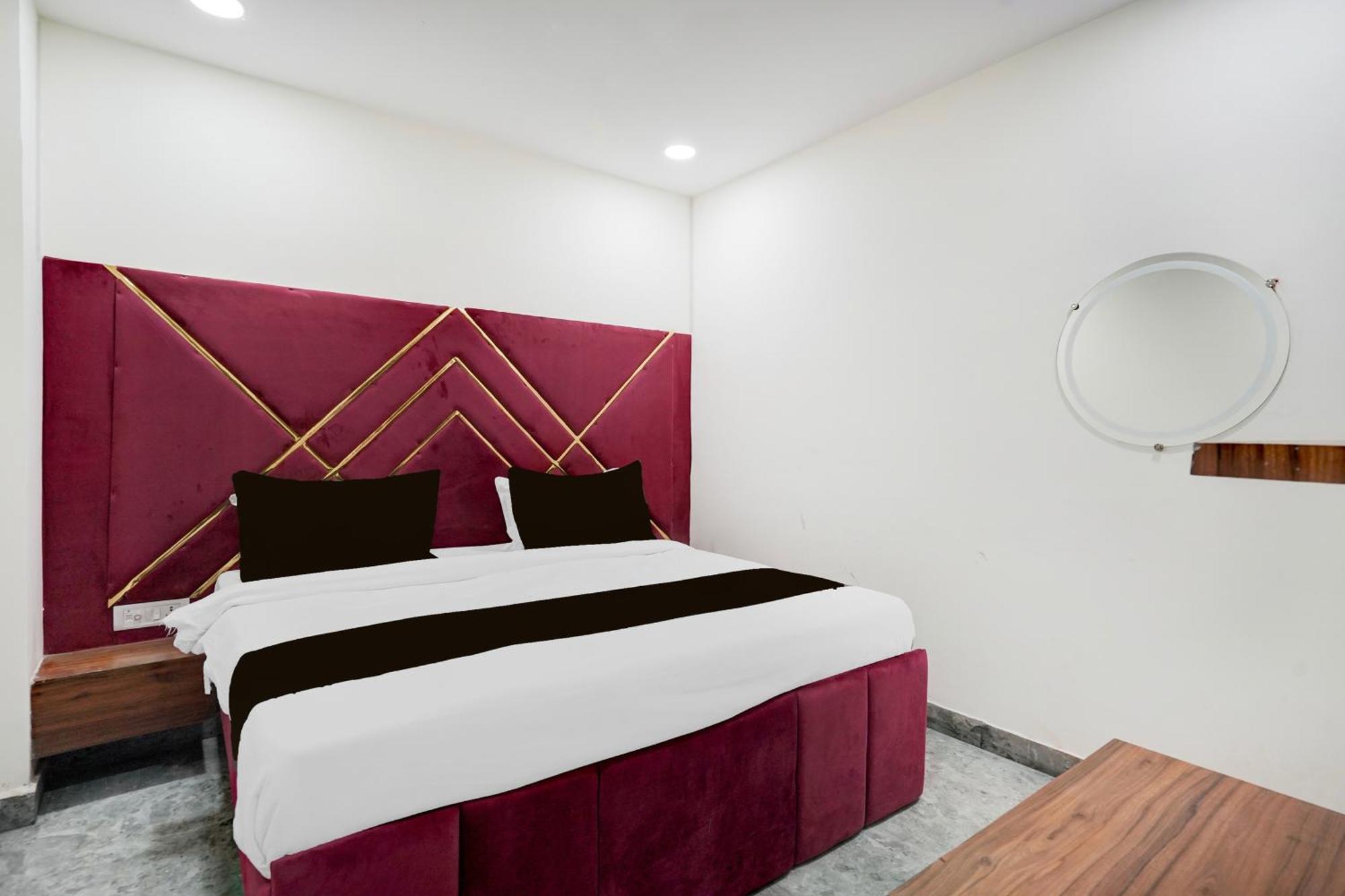 Hotel O Indirapuram Grand Ghaziabad Exterior foto