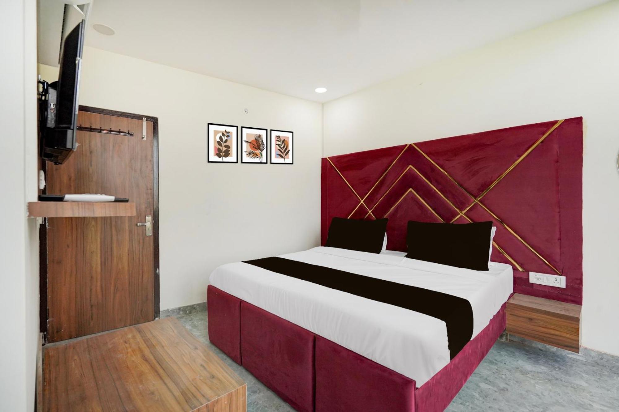 Hotel O Indirapuram Grand Ghaziabad Exterior foto